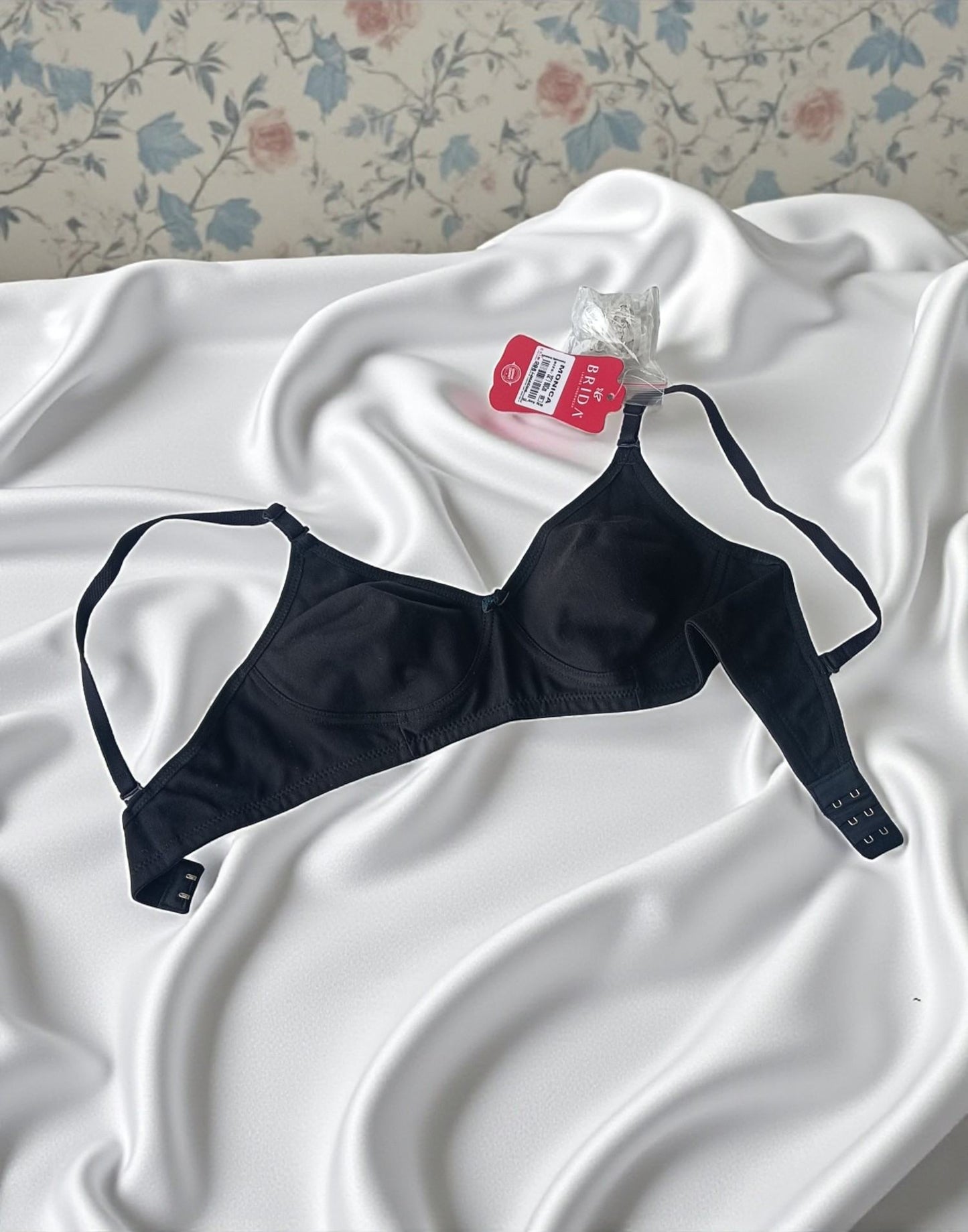 220925BR (E6444) BRIDA NON PADDED BRA - Black