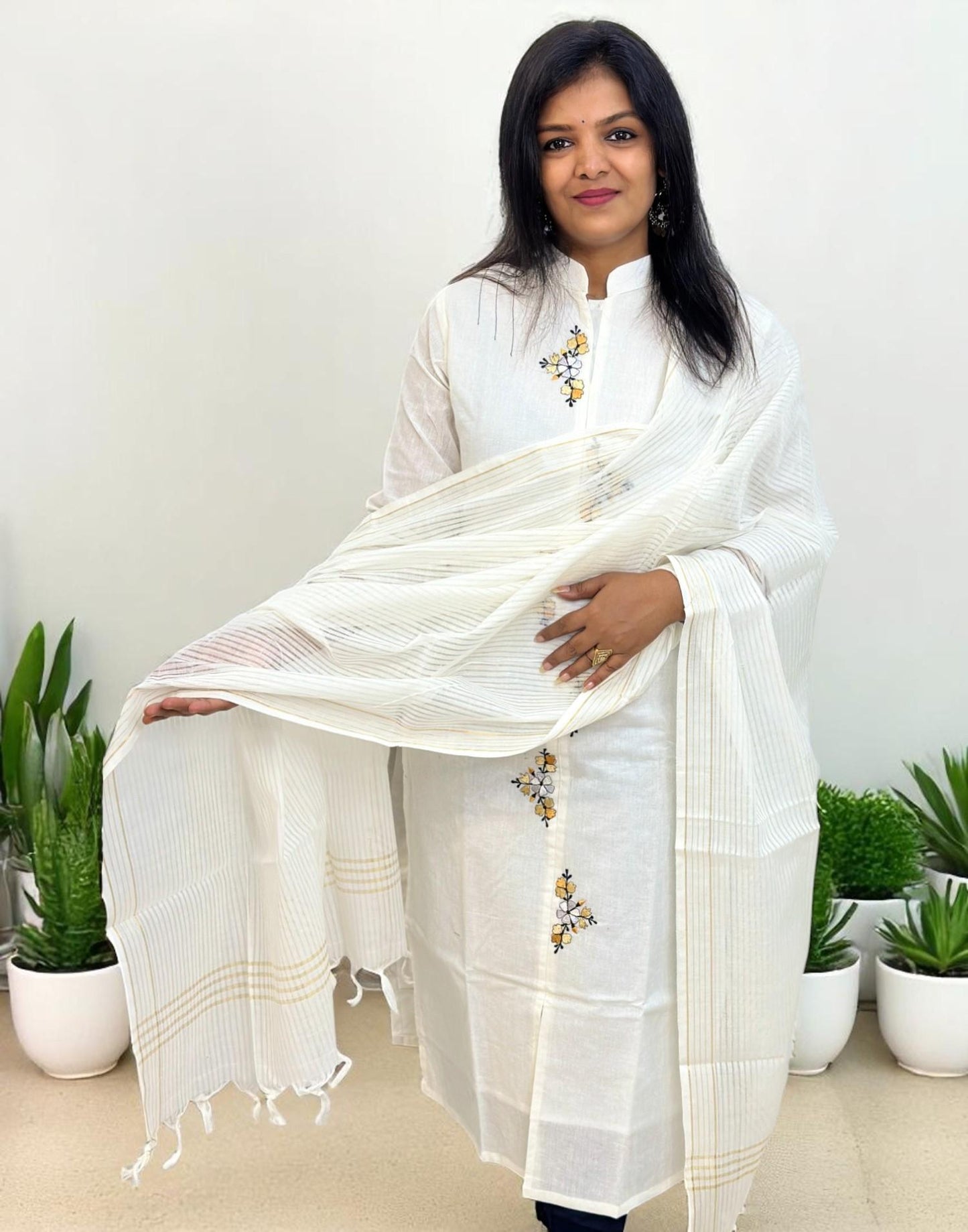 230525Y (E6110) KURTI WITH DUPATTA - Off White