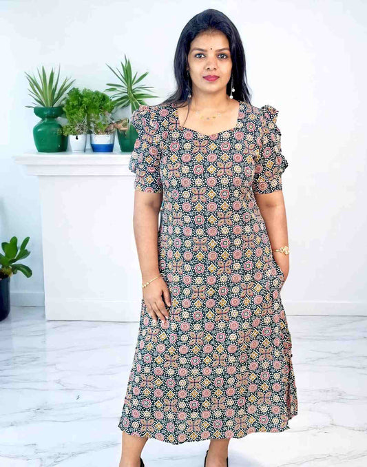 150625OK (E6188) OFFER ZONE A-LINE DRESSES - Black