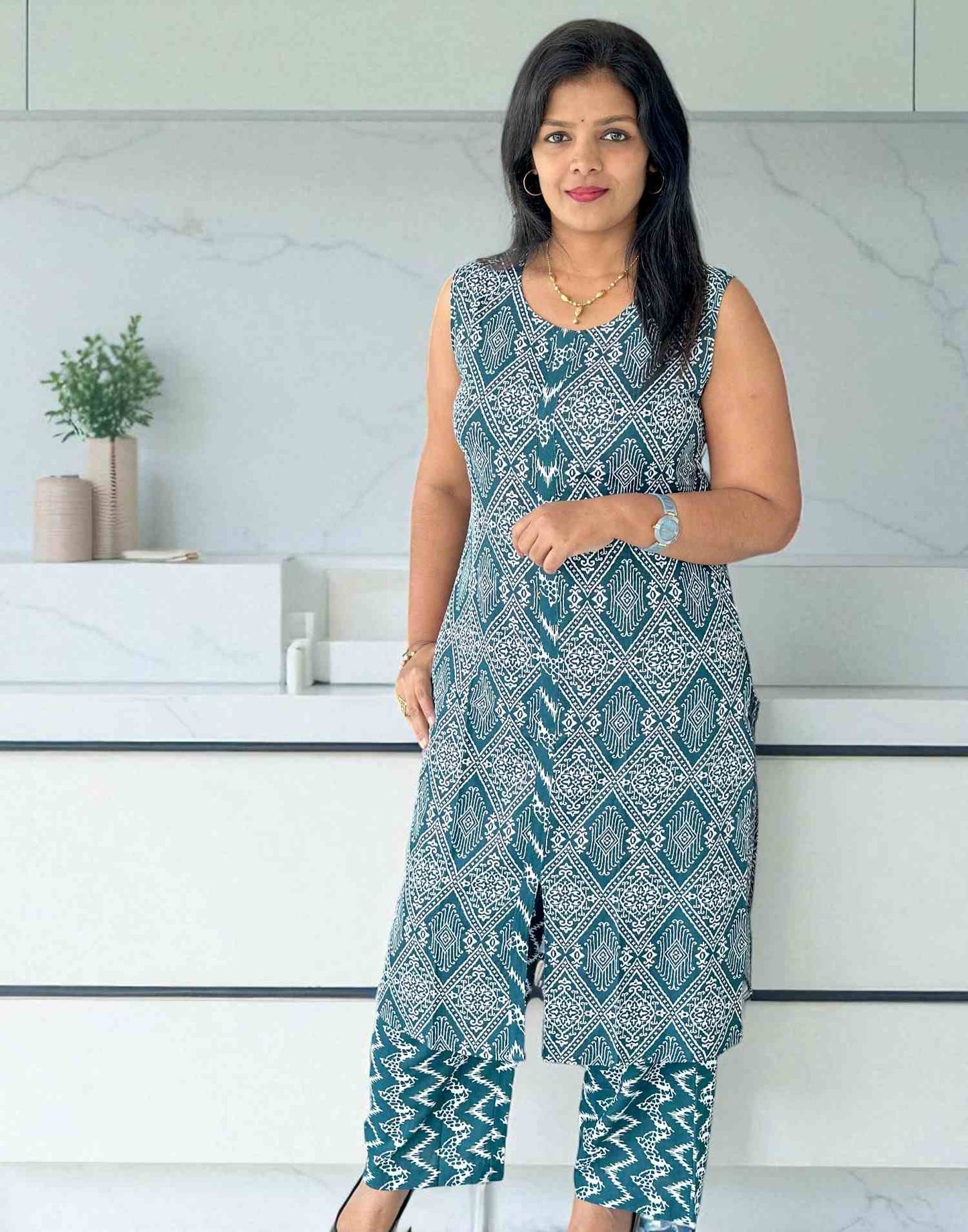 230725CS (E6250) SLITTED CO-ORD SET - Peacock Green