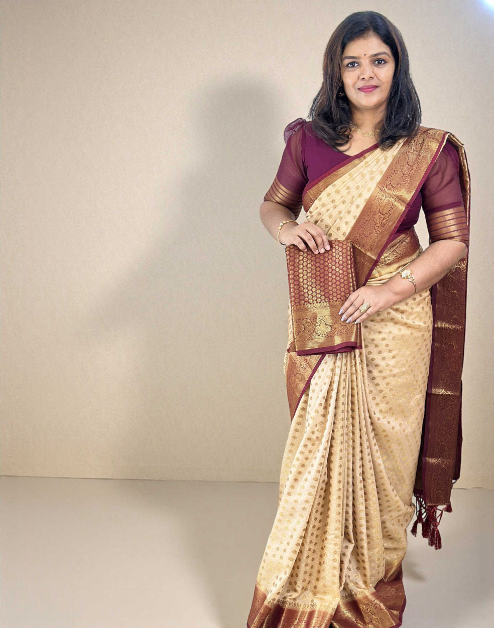 080126S (E6514) SEMI BANARASI SAREE - Chikku n Maroon