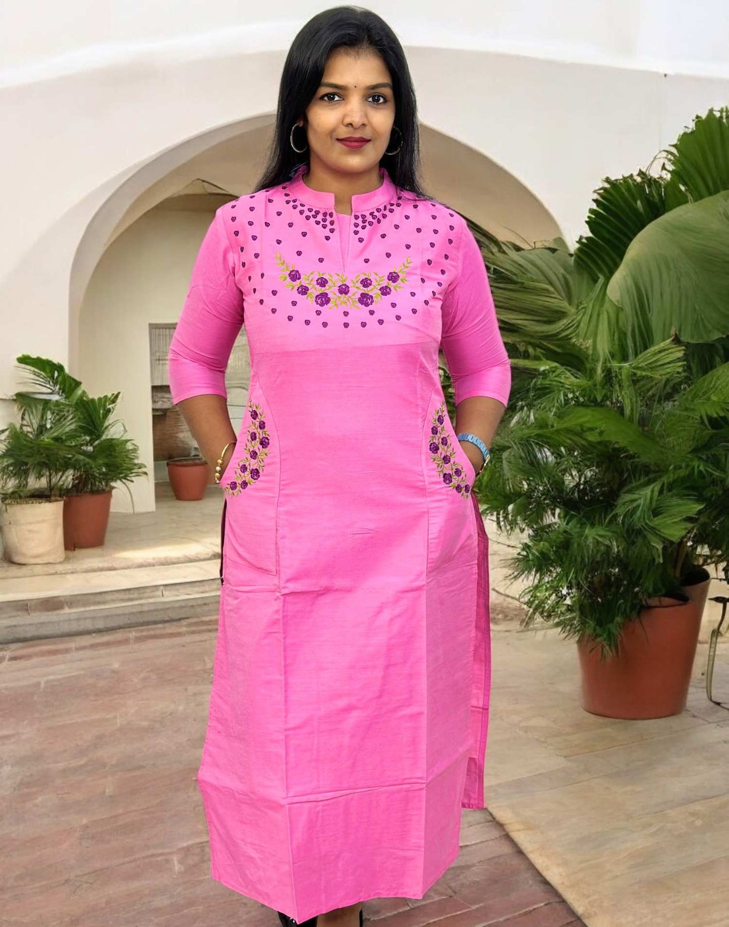 090425Z (E6035-6036) DESIGNER EMBROIDERY KURTI - Pink