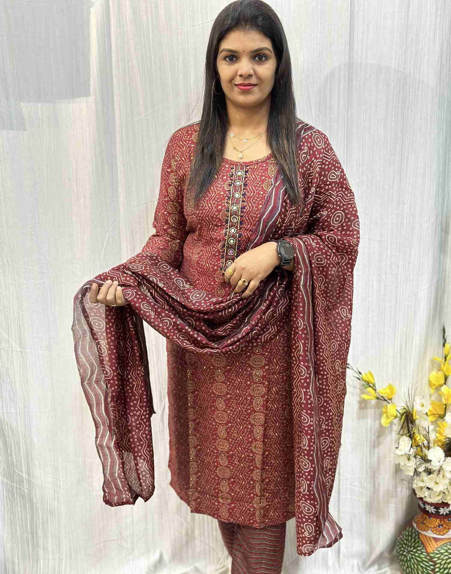 130723 (E2666) - READY TO WEAR SETS - Maroon