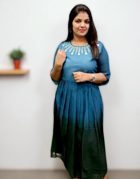 300724B (B4U495) OFFER ZONE DUAL TONE FROCK PATTERN - Blue & Green