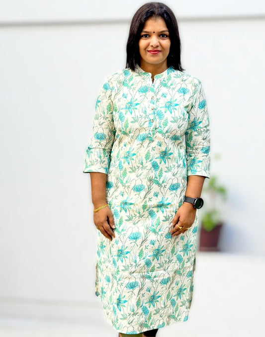 220724A (E2861) OFFER ZONE COLLAR NECK KURTI - Cream & Blue