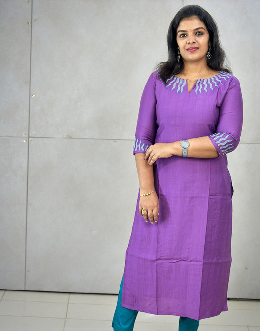 121225EK (E6616) DESIGNER EMBROIDERY KURTI - Lavender
