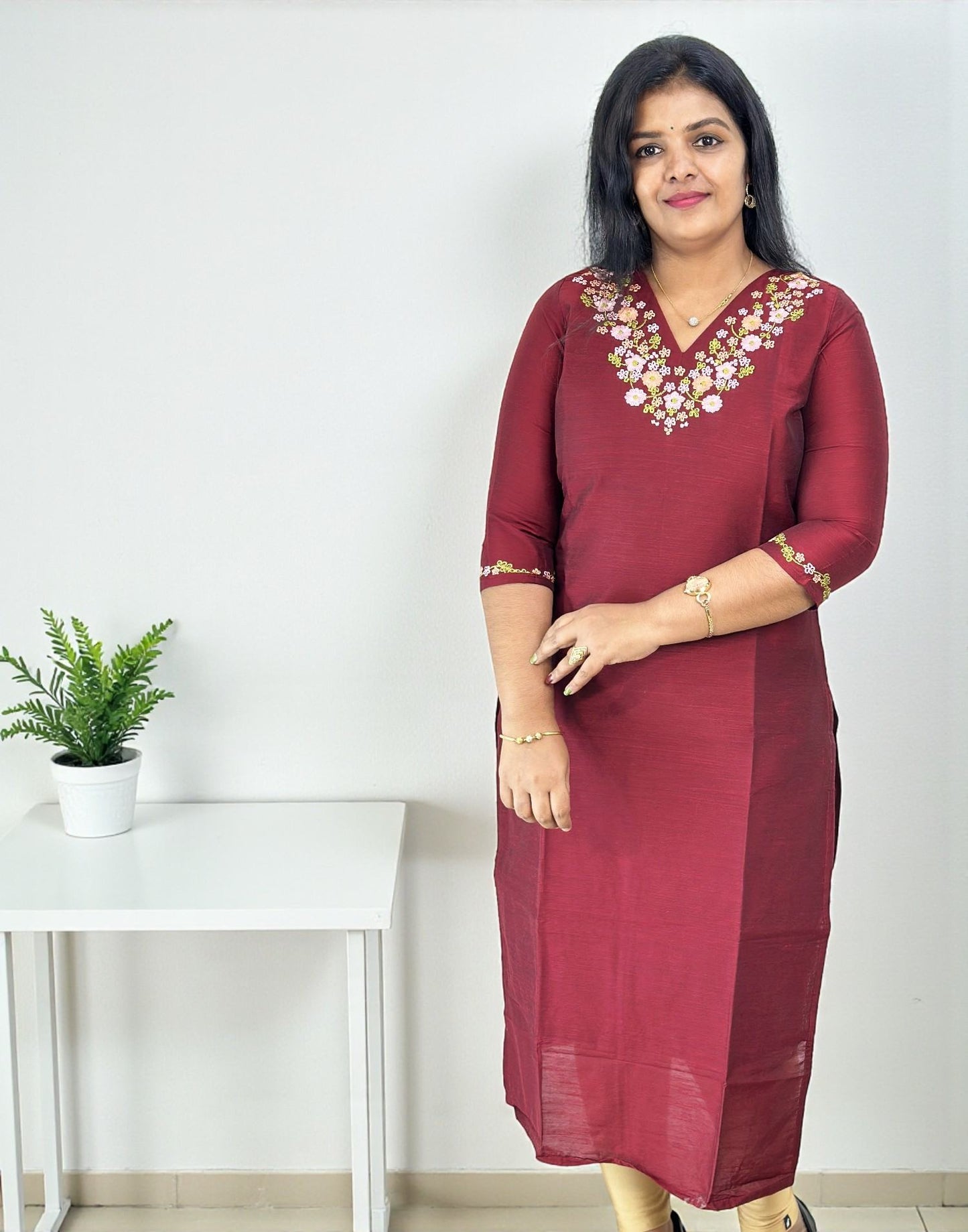 051125EK (E6609) EMBROIDERY KURTI - Maroon