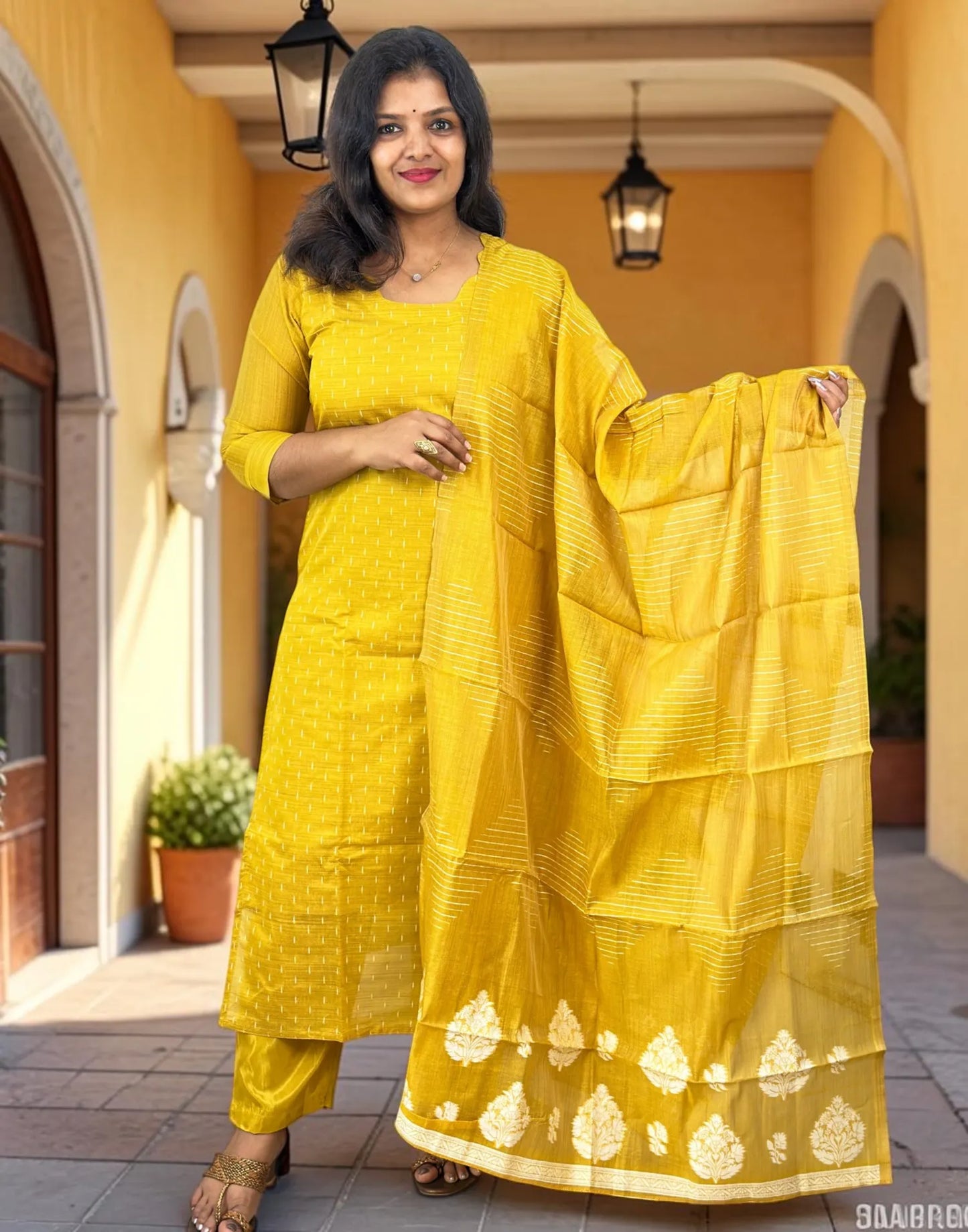 READY TO WEAR YELLOW E7206 110826RW