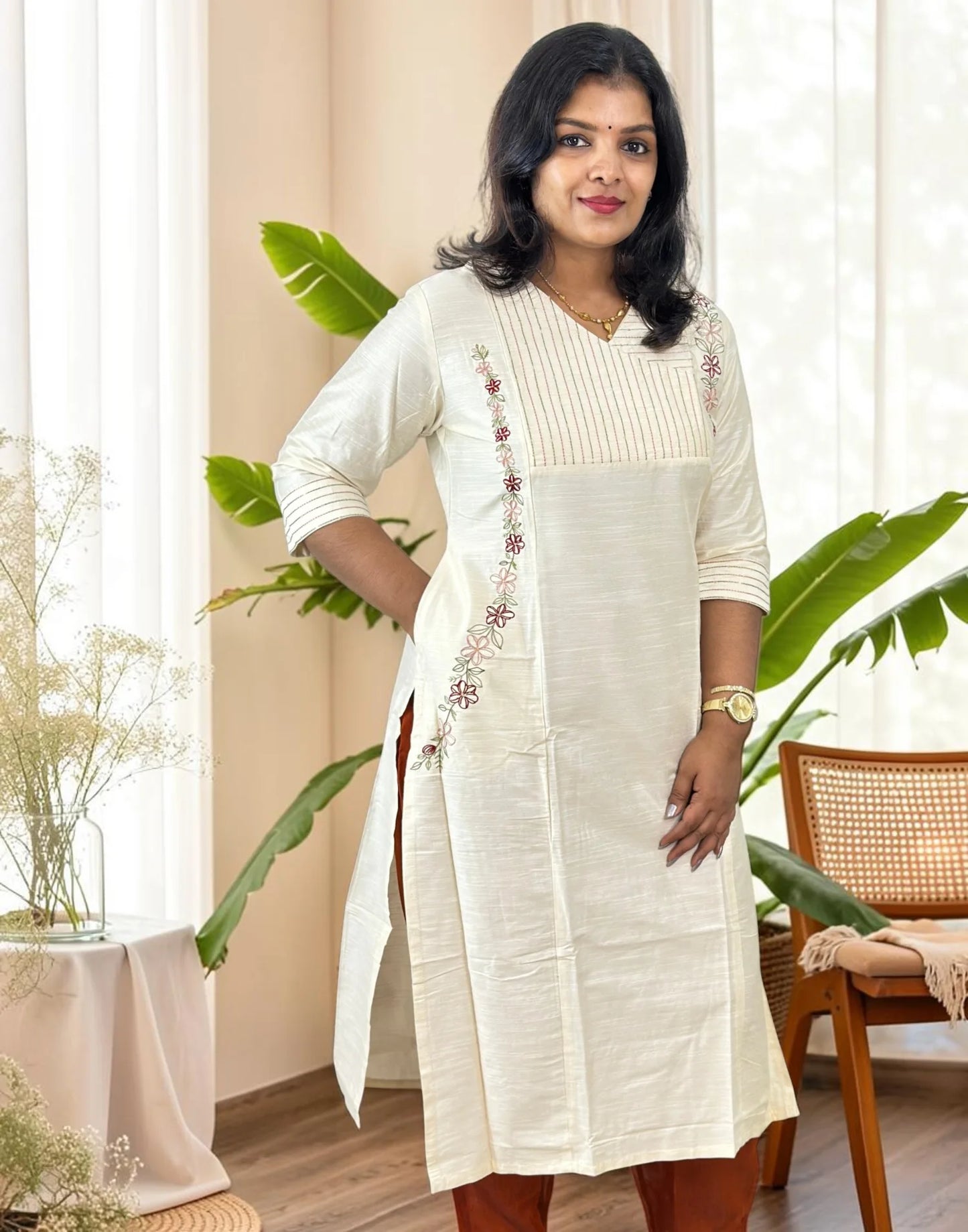 KURTIS DESIGNER EMBROIDERY OFF WHITE S.FLOWER E7236 180826EK - ELENTRA DESIGNS BY NIMI HEINS