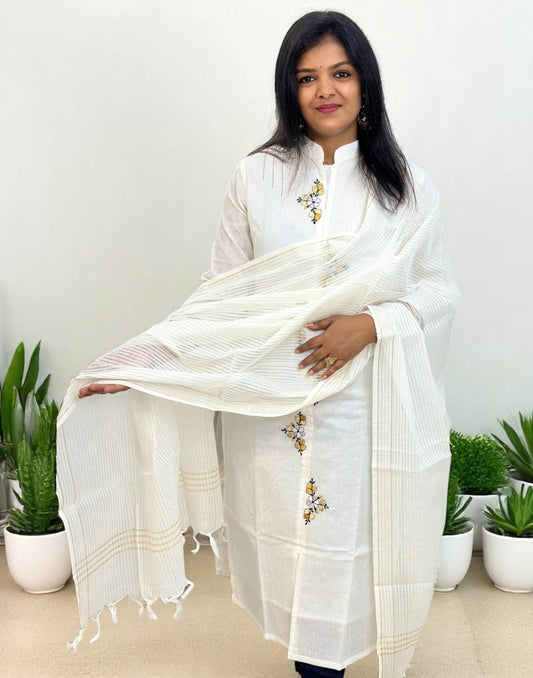 230525Y (E6110) KURTI WITH DUPATTA - Off White