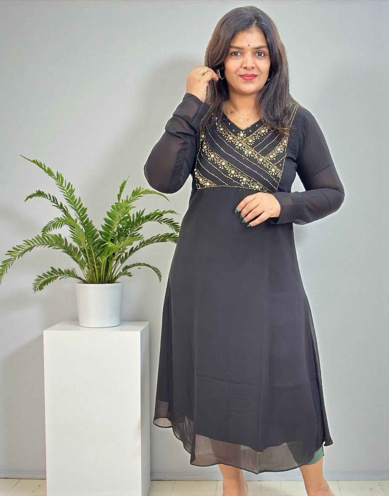 KURTIS HANWORK A-LINE DARK BLACK E6753 190226K - ELENTRA DESIGNS BY NIMI HEINS