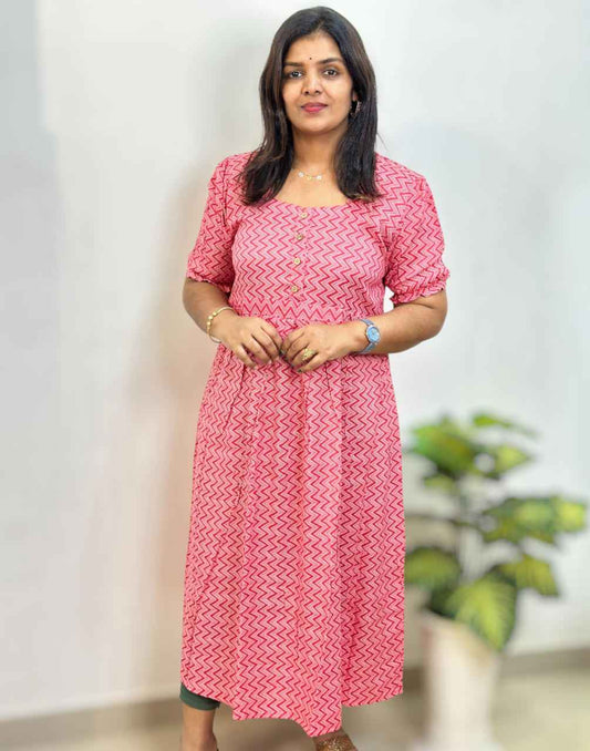 OFFER KURTI RED E3297 190226K - ELENTRA DESIGNS BY NIMI HEINS