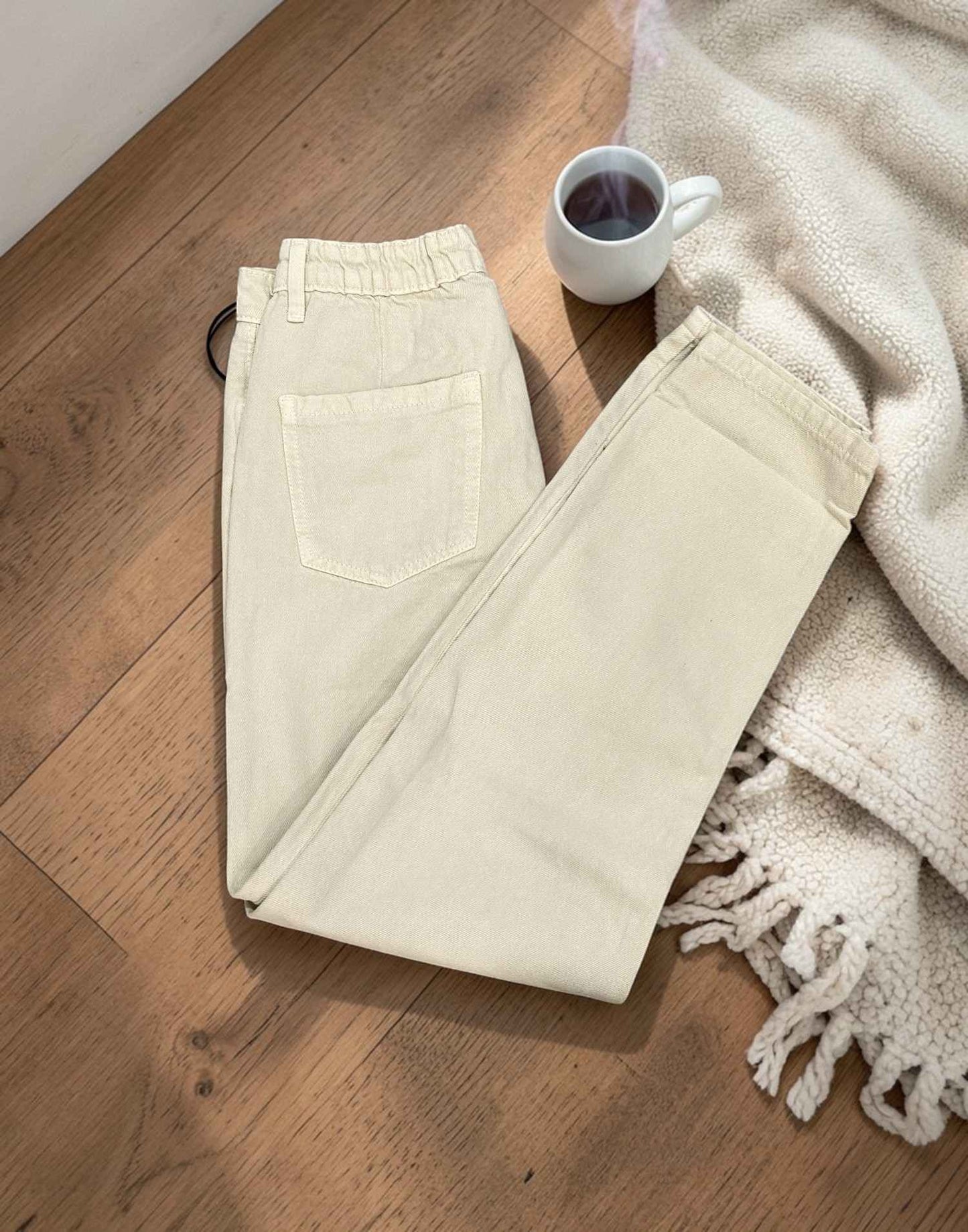 MOM FIT JEANS BEIGE E6819 150326MJ - ELENTRA DESIGNS BY NIMI HEINS