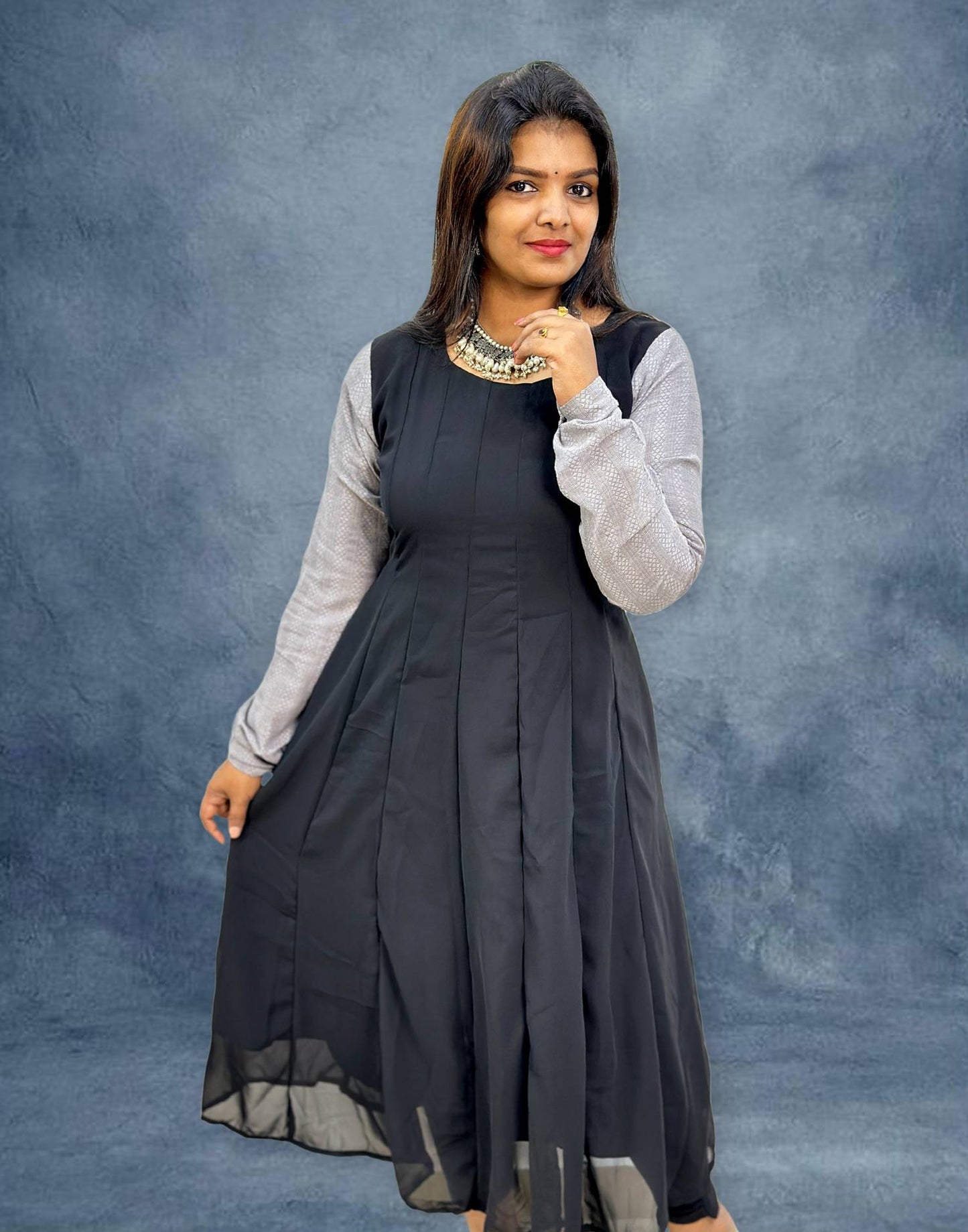 180224 (E3144) ANARKALI KURTI - Black with Gray