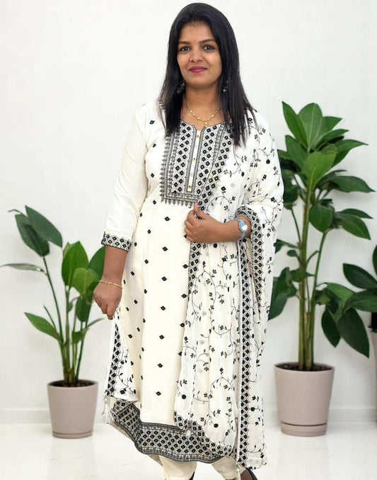 READY TO WEAR MILKY WHITE E5465 290425RW - ELENTRA DESIGNS BY NIMI HEINS