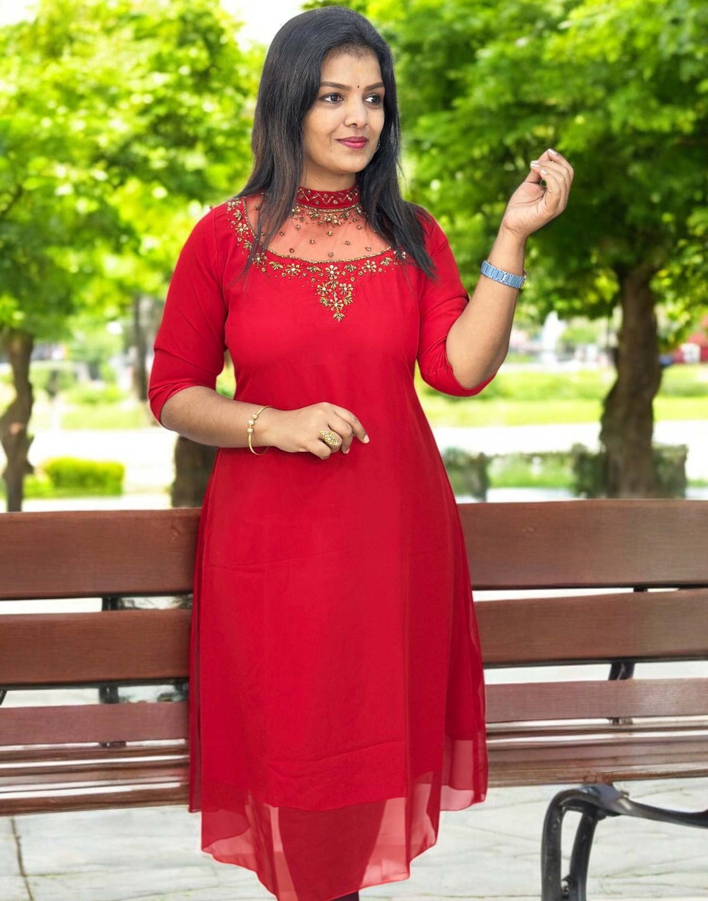 050125B (E4385 - E4392) JEWEL NECK A-LINE KURTI - Red