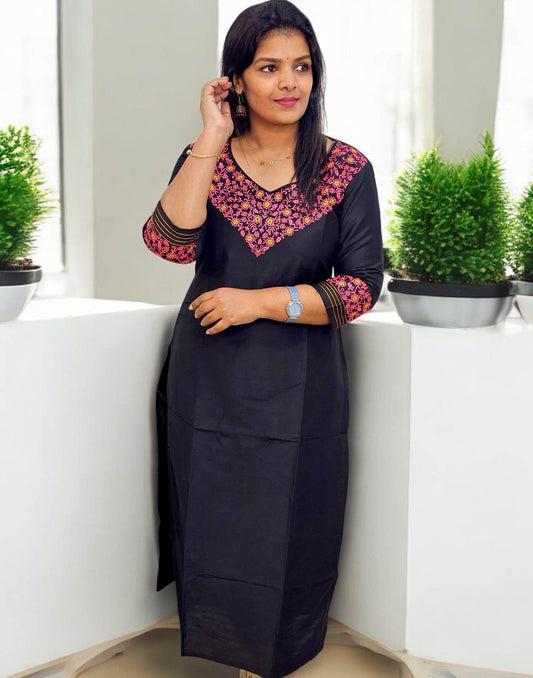 050225A (E5303-5304) DESIGNER EMBROIDERY KURTI - Black