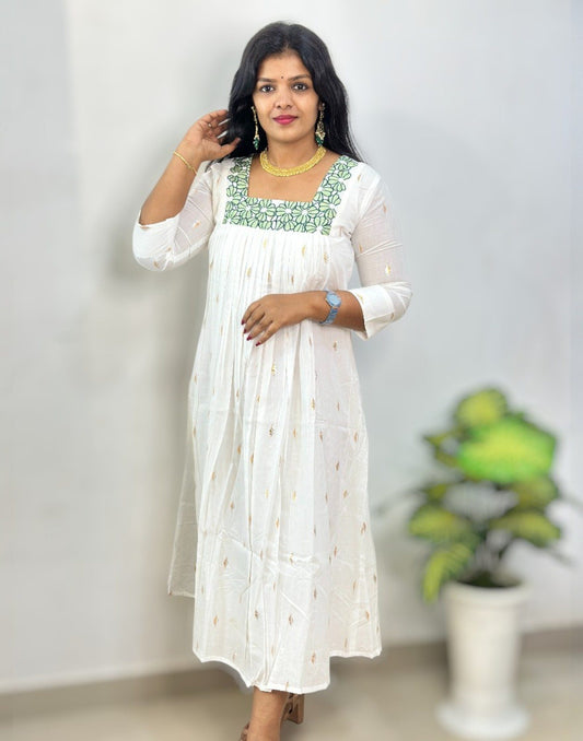 240825EK (E6415) ONAM SPECIAL DRESS KURTI - Green