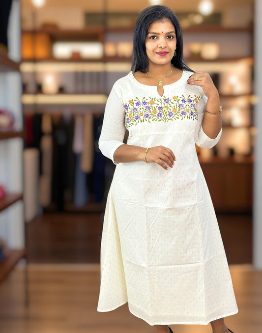 210825EK (E6388) ONAM SPECIAL EMBROIDERY A-LINE KURTI - Lavander Flower