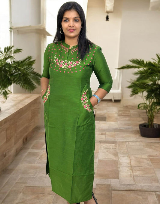 120425Z (E6035) DESIGNER EMBROIDERY KURTI - Green