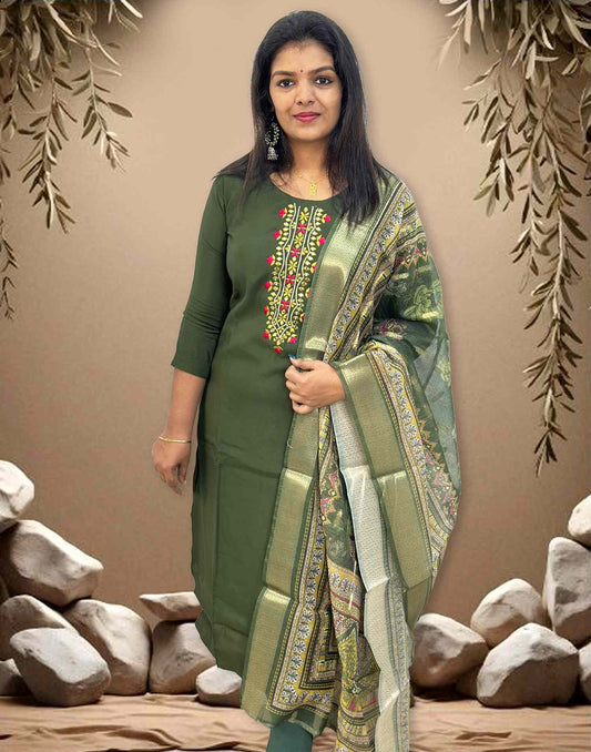 READY TO WEAR FOREST GREEN E4111 280924RW - ELENTRA DESIGNS BY NIMI HEINS