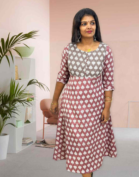 250424A (E3296) CASUAL A-LINE KURTI - Grape