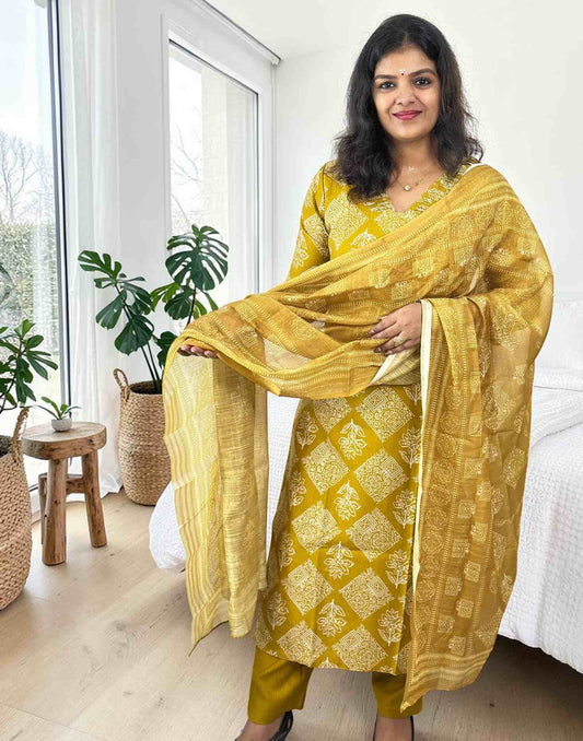 READY TO WEAR MUSTARD GREEN E7059 230626RW - ELENTRA DESIGNS BY NIMI HEINS