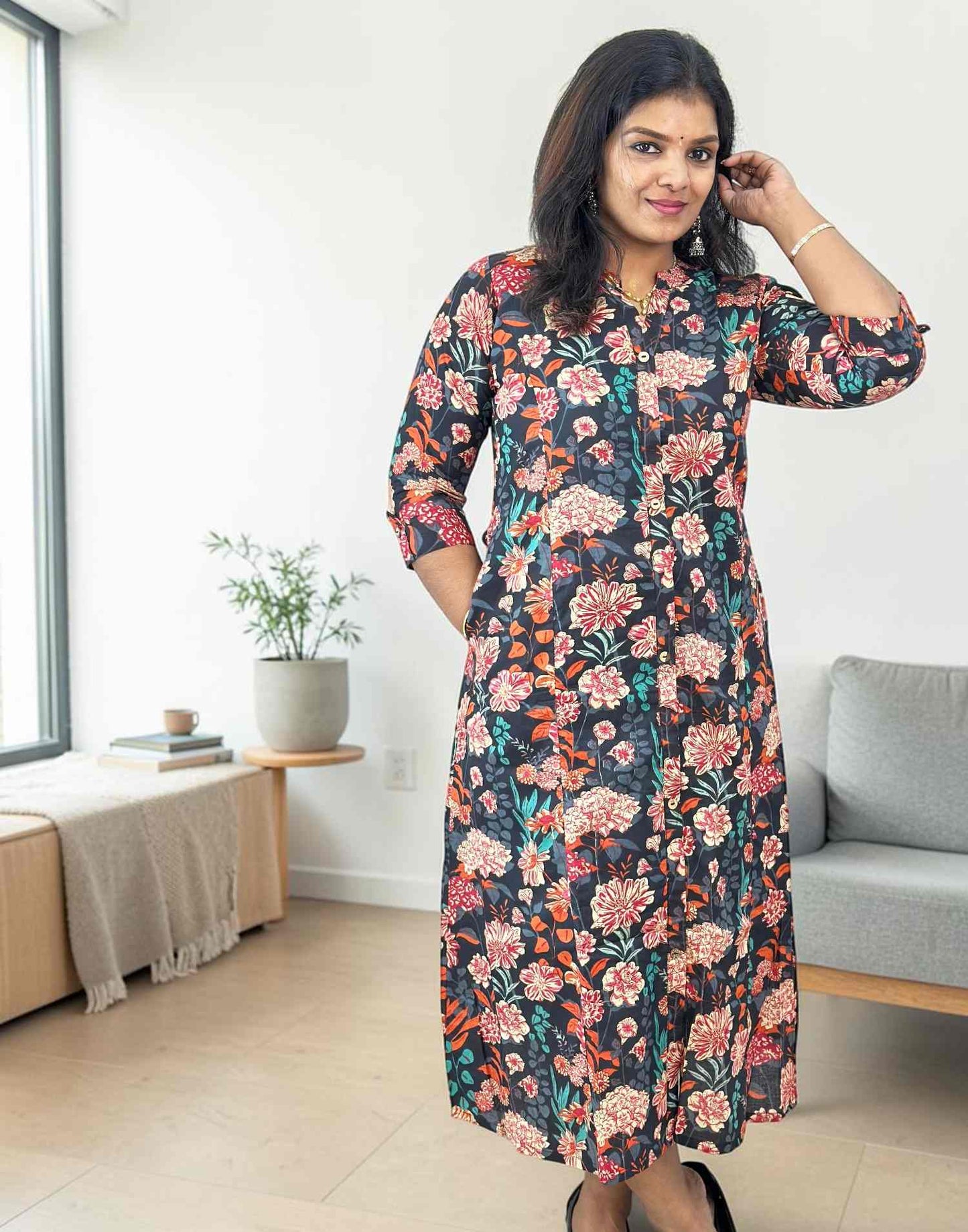 KURTIS A-LINE BLACK E7105 060726AK