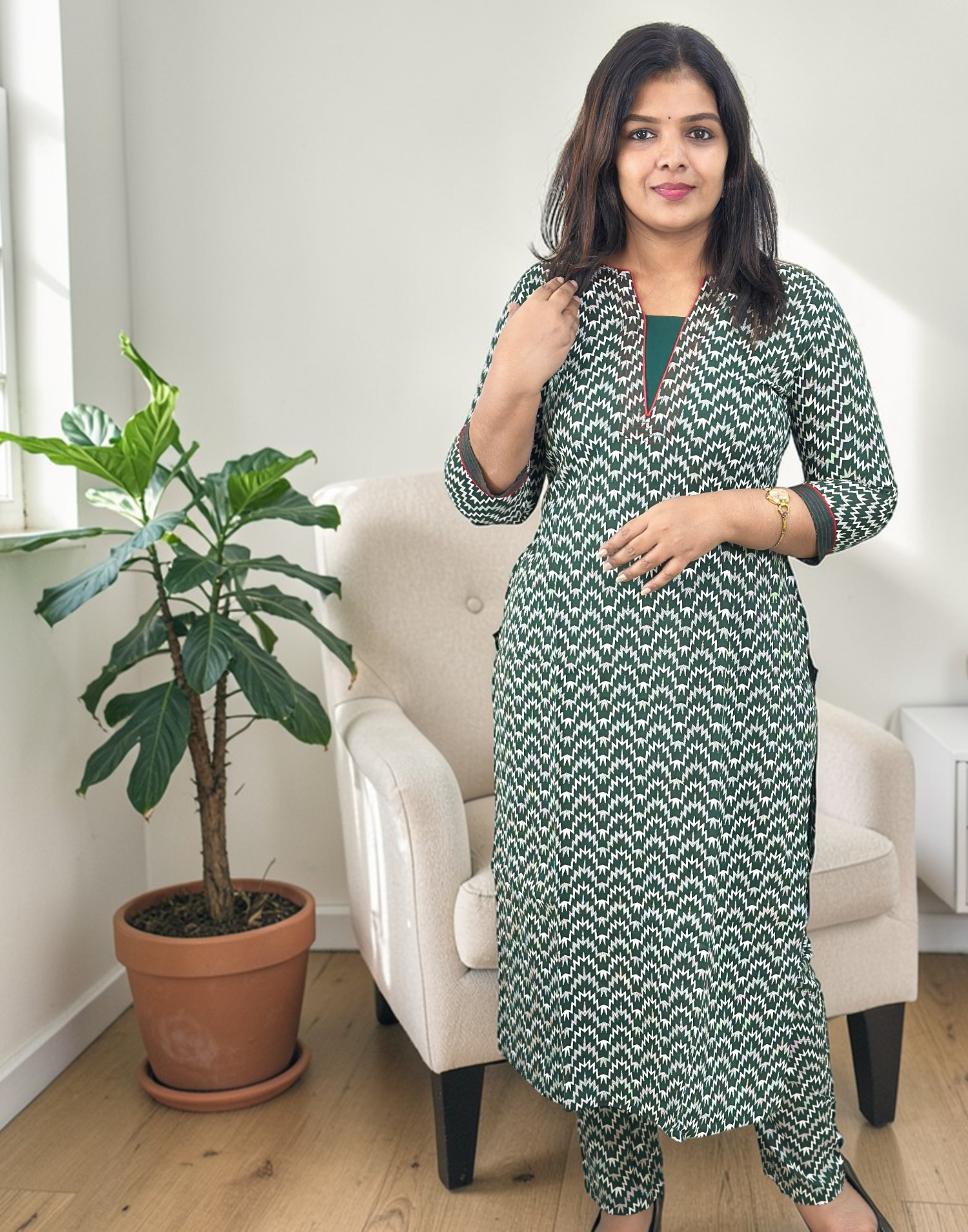 CO-ORD SET DARK GREEN E6850 080426KS - ELENTRA DESIGNS BY NIMI HEINS