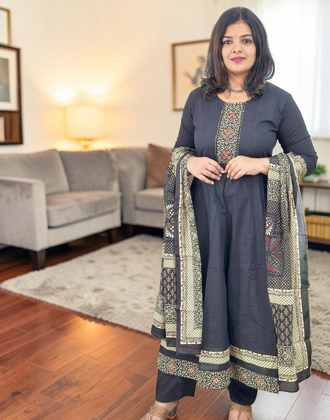 READY TO WEAR BLACK E6888 090426RW - ELENTRA DESIGNS BY NIMI HEINS