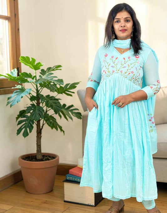 READY TO WEAR BABY BLUE E6918 290426RW