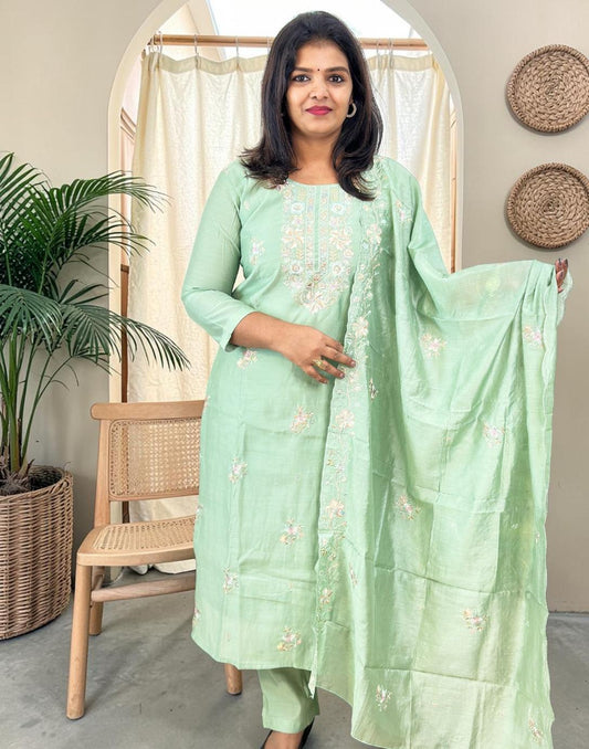 READY TO WEAR PASTEL GREEN E6921 070526RW - ELENTRA DESIGNS BY NIMI HEINS