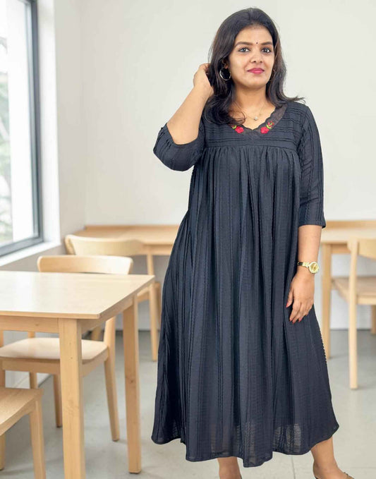 DRESSES BLACK E6999 220526D
