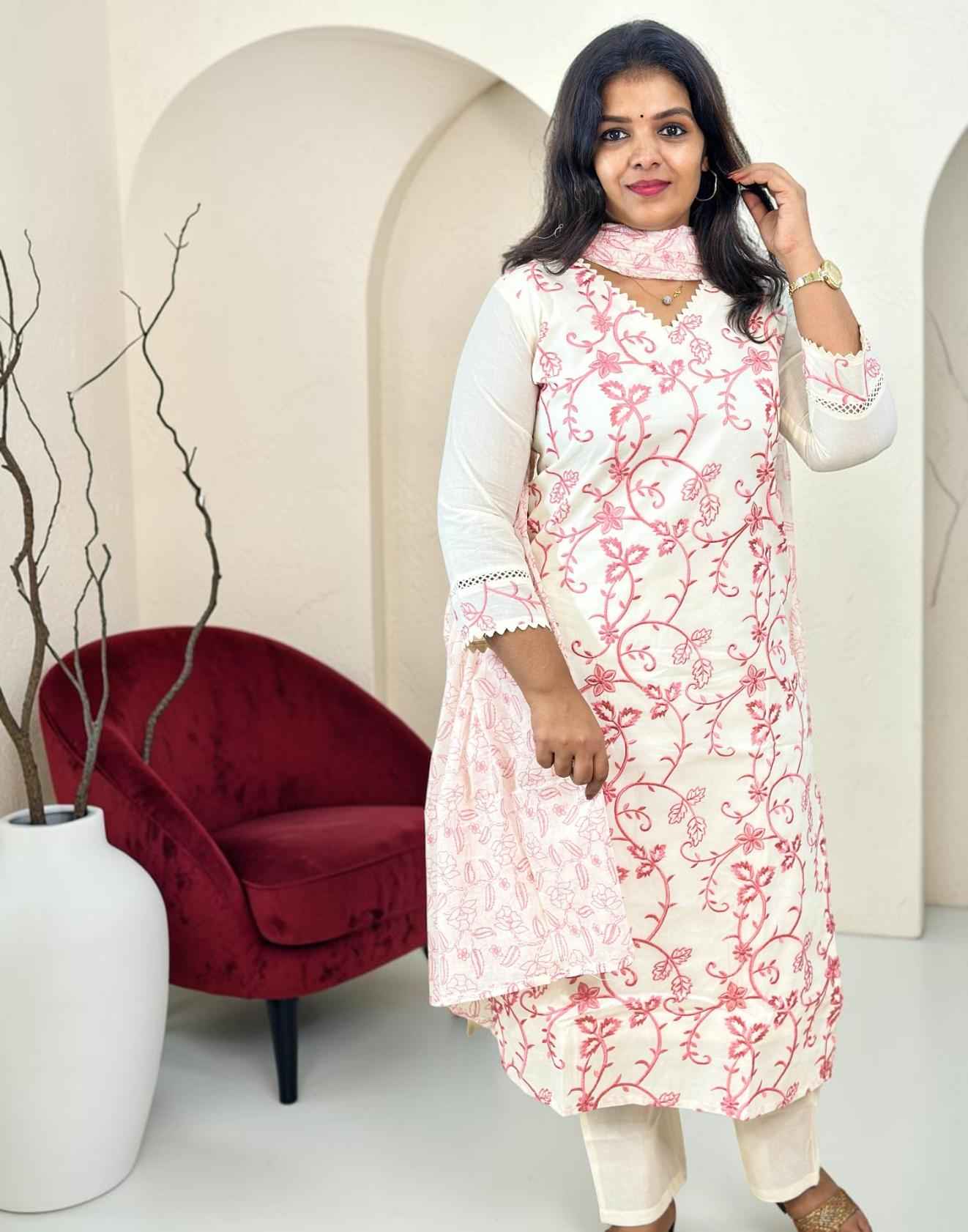 READY TO WEAR PEACHES PINK E6943 220526RW