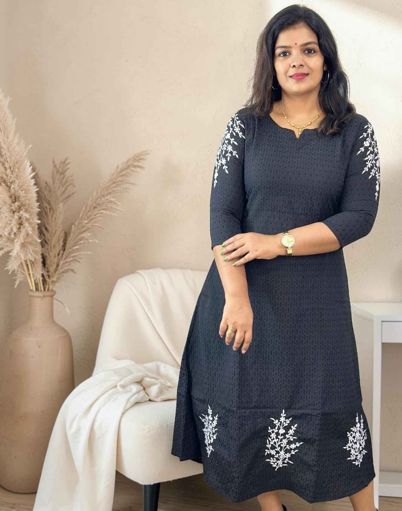 KURTIS A-LINE BLACK E7017 290526AK