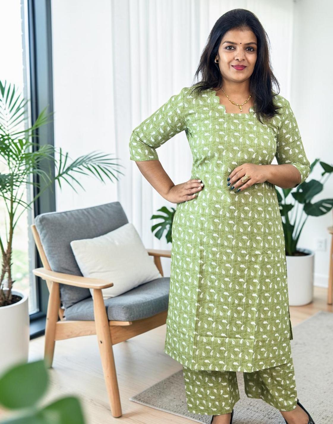 CO-ORD SET GREEN E7030 070626CS - ELENTRA DESIGNS BY NIMI HEINS