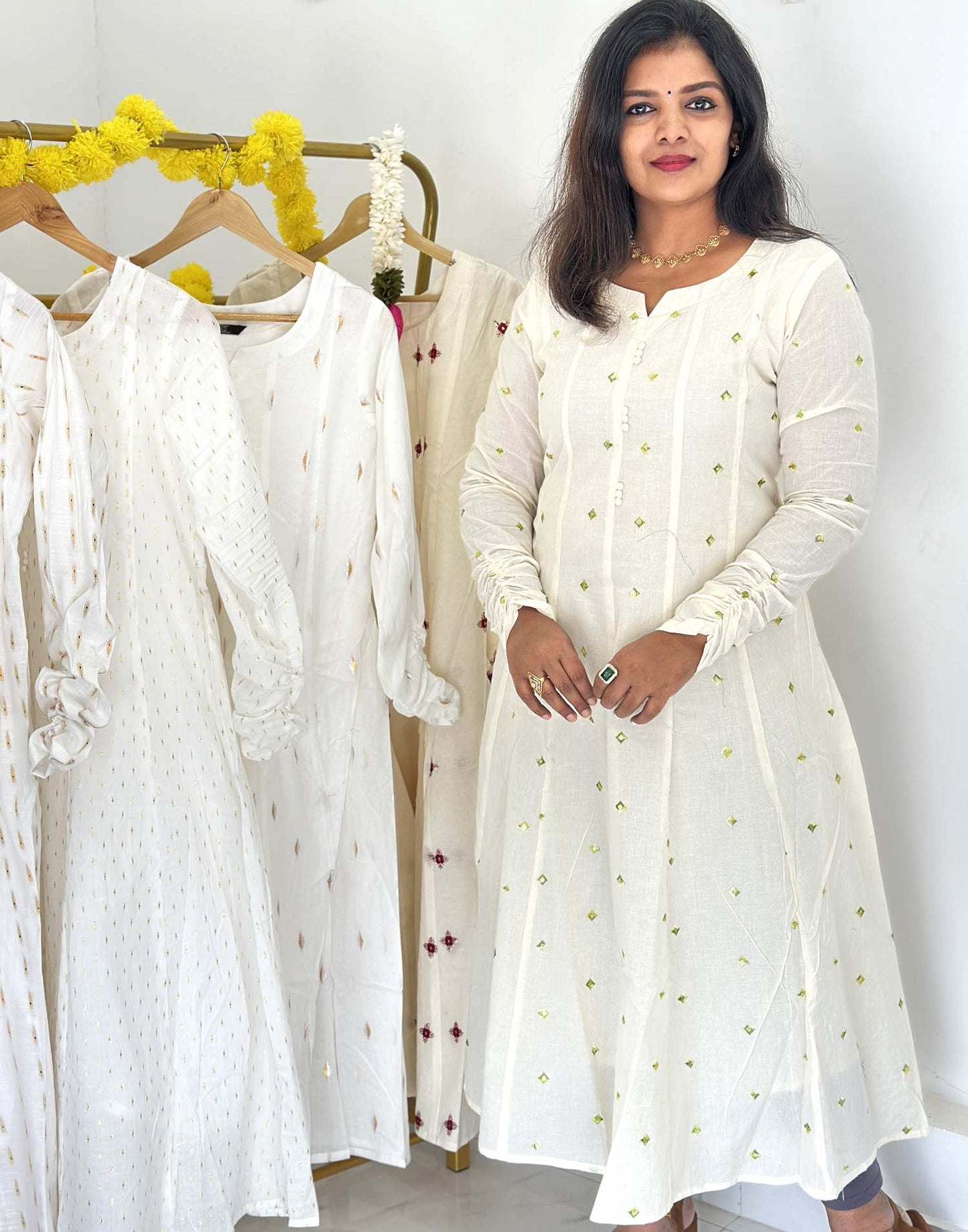 KURTIS PANEL CUT ANARKALI CREAM n GREEN 220726PA