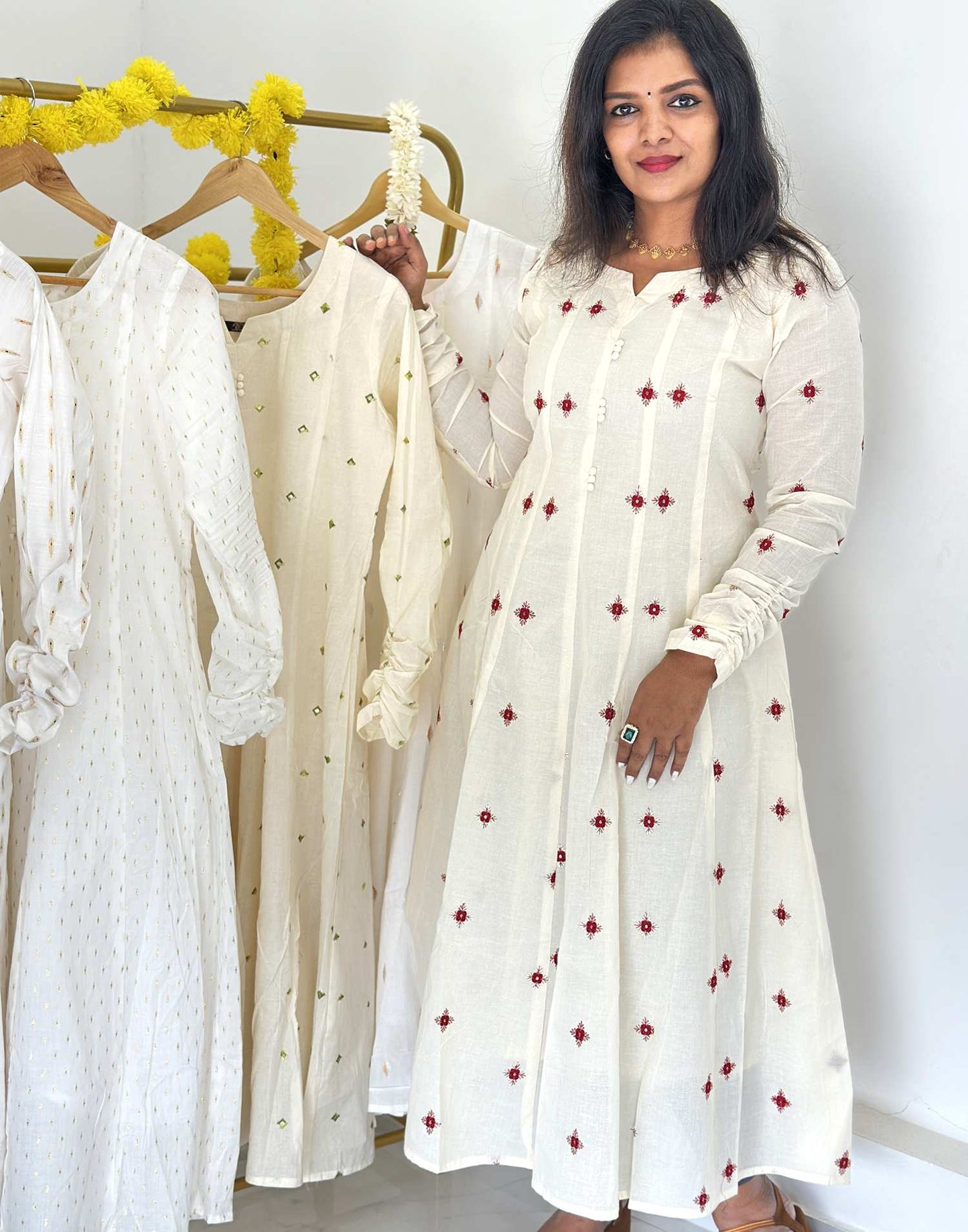 KURTIS PANEL CUT ANARKALI CREAM n MAROON 220726PA