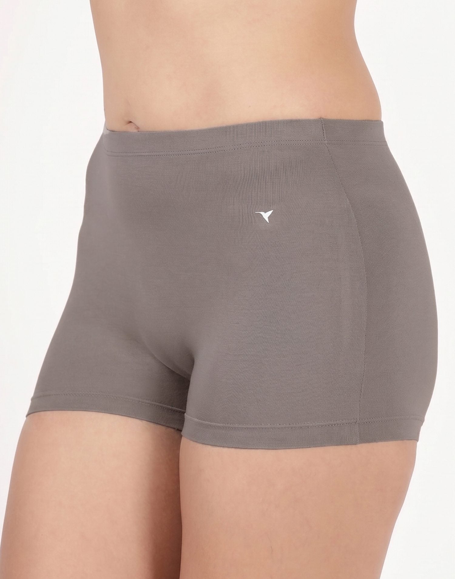 SHORTS PANTY BLOSSOM FEATHER LIGHT GRAY E6431 190925PS - ELENTRA DESIGNS BY NIMI HEINS