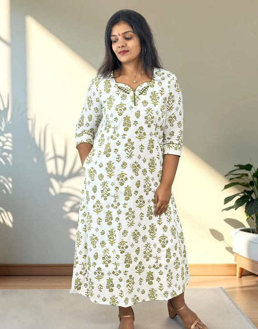 A-LINE KURTIS WHITE n OLIVE GREEN E7325 210926AK - ELENTRA DESIGNS BY NIMI HEINS