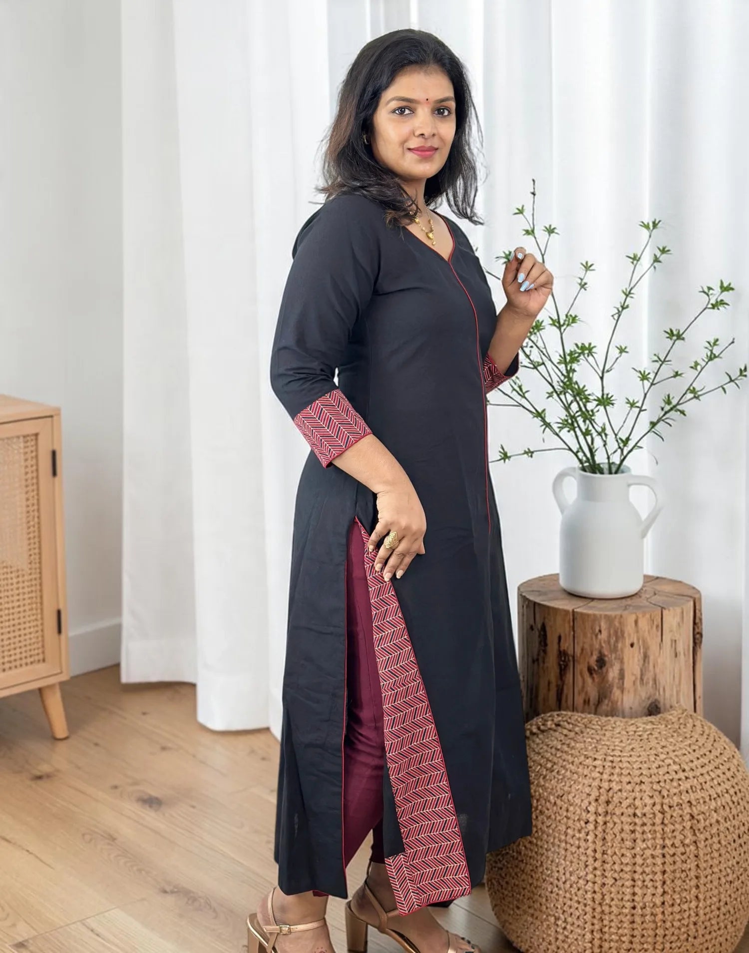 COTTON SLITTED KURTI BLACK 101026SK - ELENTRA DESIGNS BY NIMI HEINS