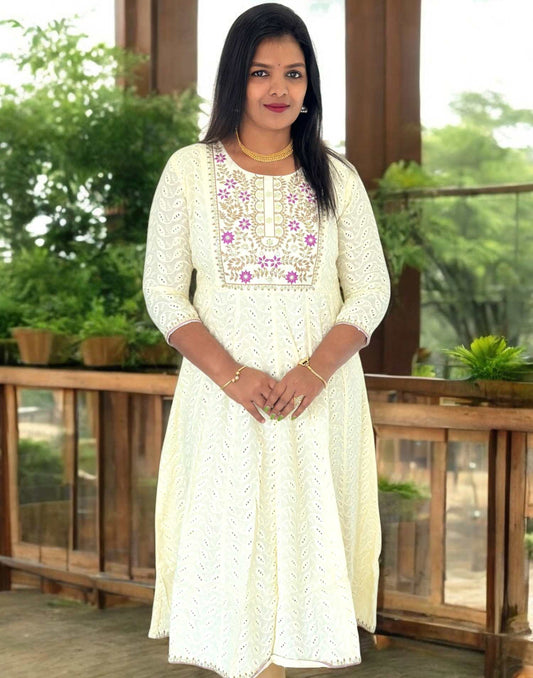 160225T (E5334) CHIKANKARI ANARKALI OFF WHITE - Lavender Big Flower