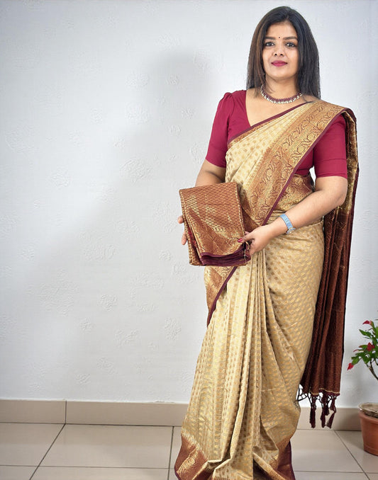 271225S (E6514) SEMI BANARASI SAREE - Chikku n Maroon