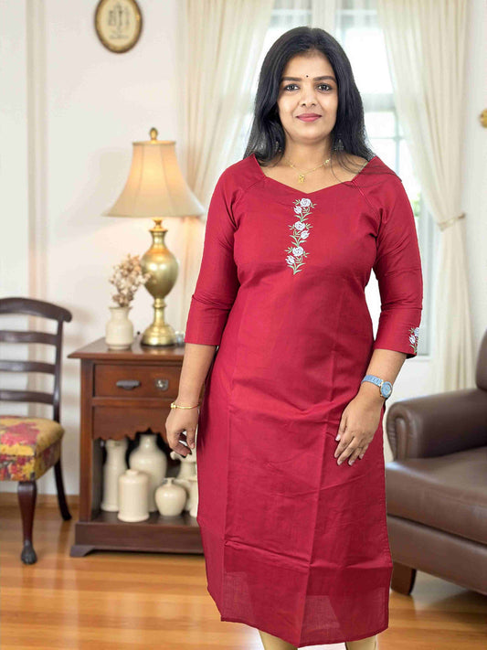 021025EK (E6535) EMBROIDERY KURTI - Reddish Maroon 1