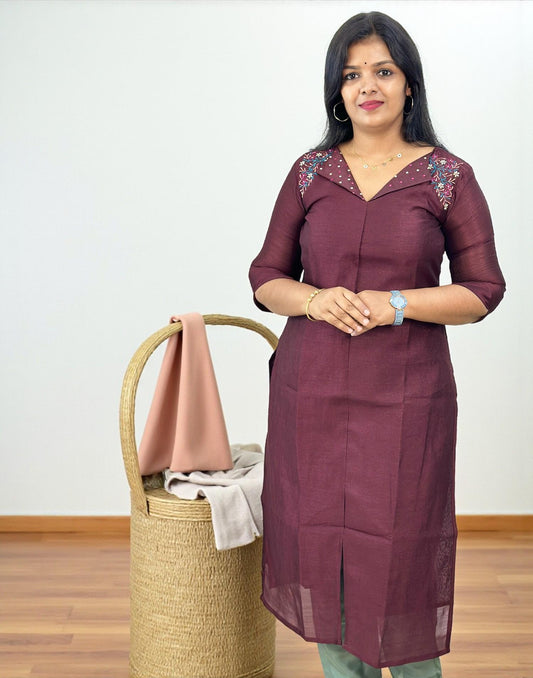 131025EK (E6573) EMBROIDERY KURTI - Dark Brown